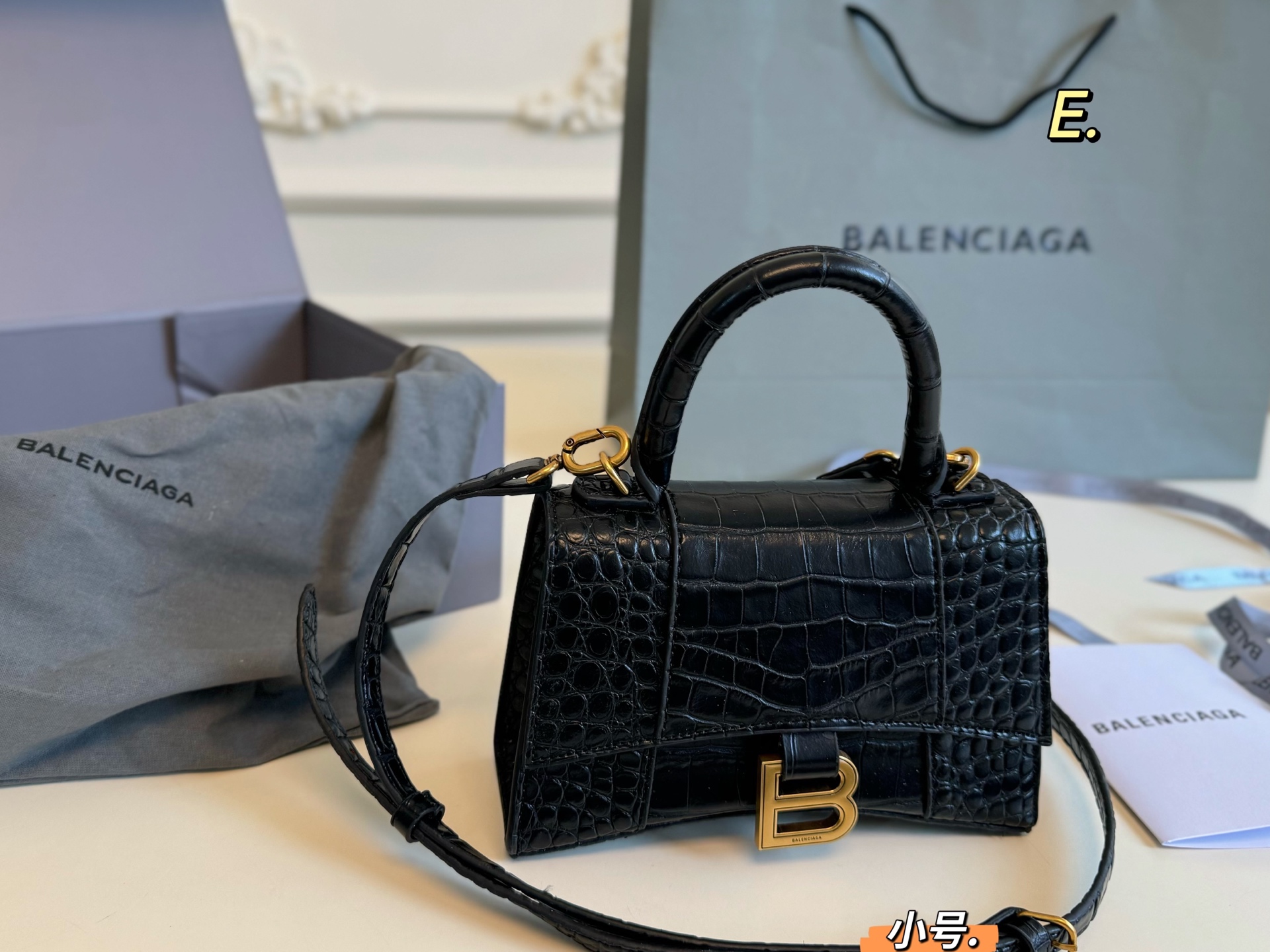 BALENCIAGA 31